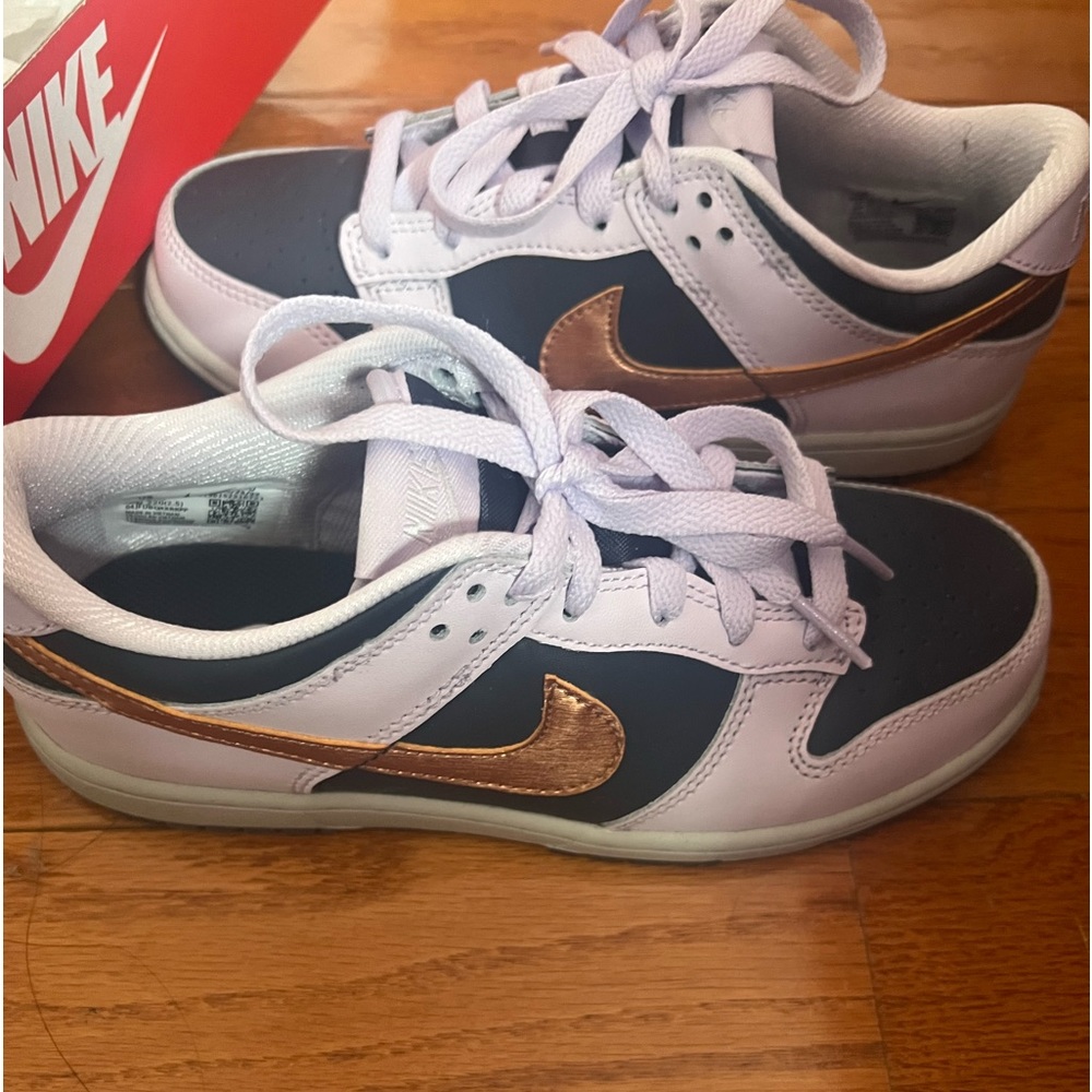 Nike Dunk Low Size 5